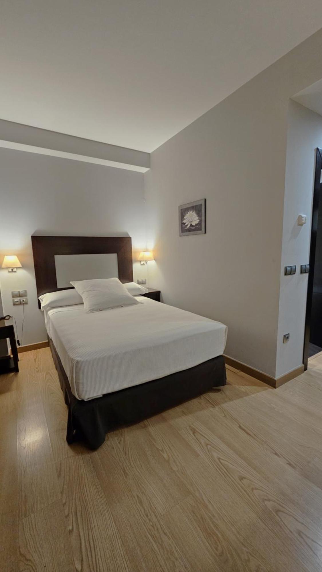 Las Bovedas Badajoz Exterior photo