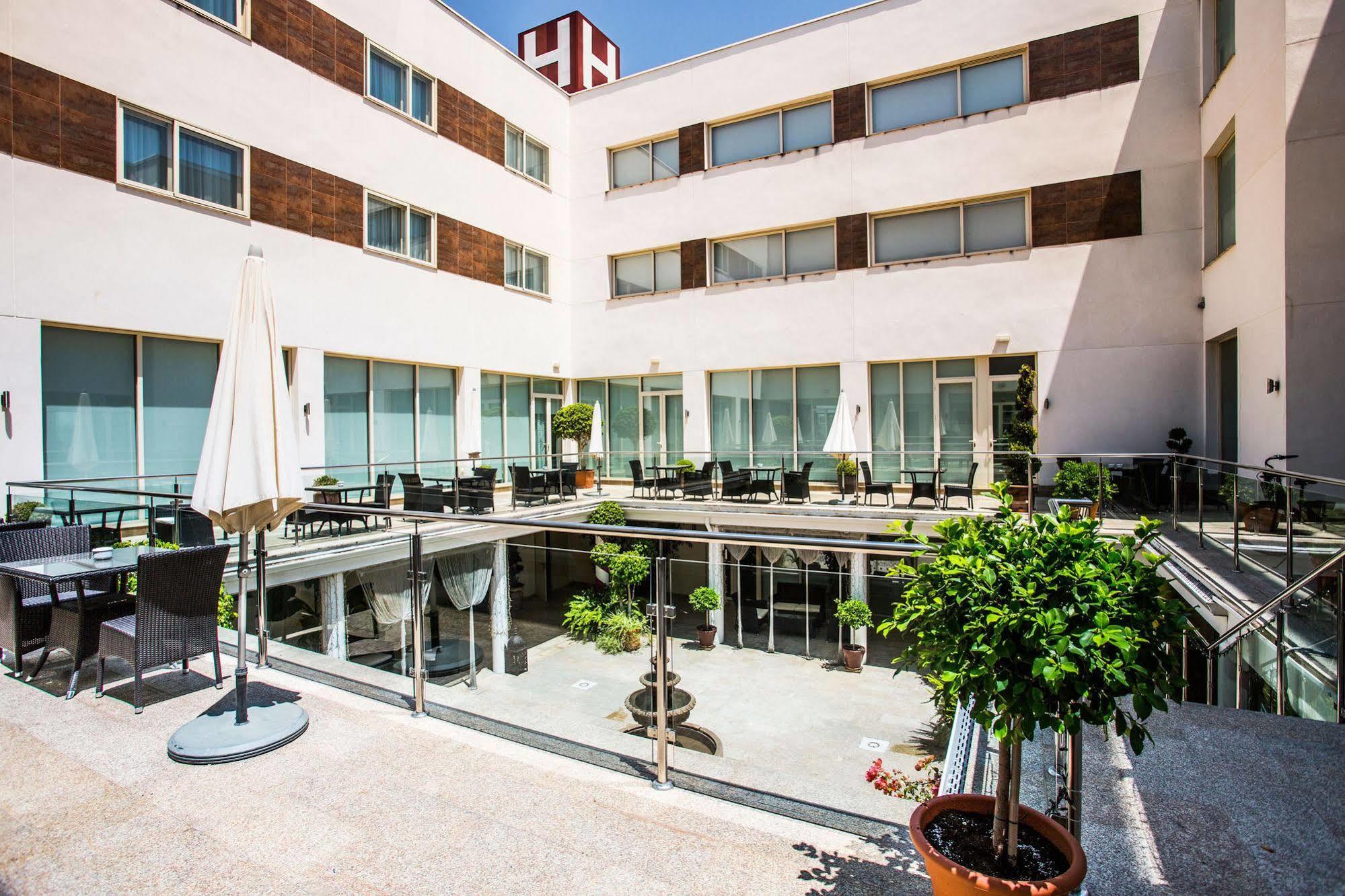 Las Bovedas Badajoz Exterior photo
