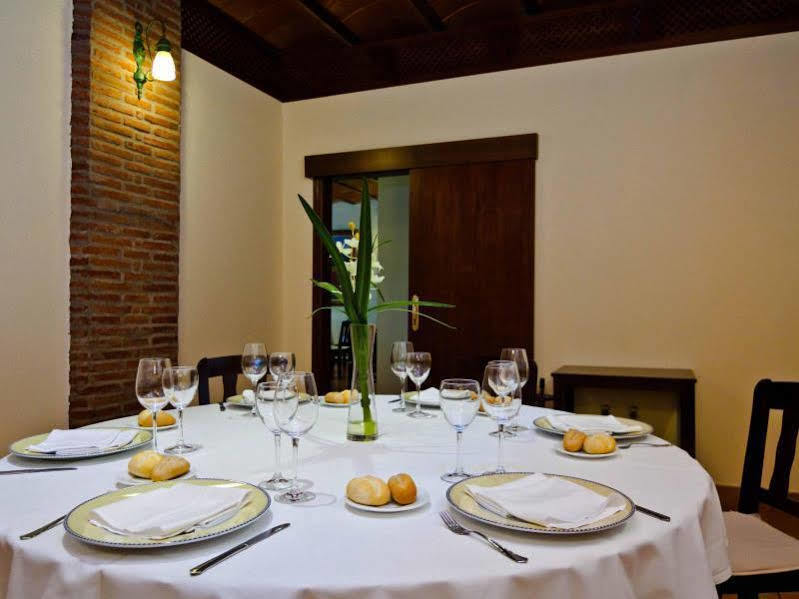 Las Bovedas Badajoz Exterior photo